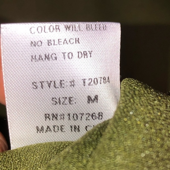 Gracia Olive Tiered Ruffle ¾ Sleeve Button Front Standing Collar Blouse- sz M - Picture 6 of 13